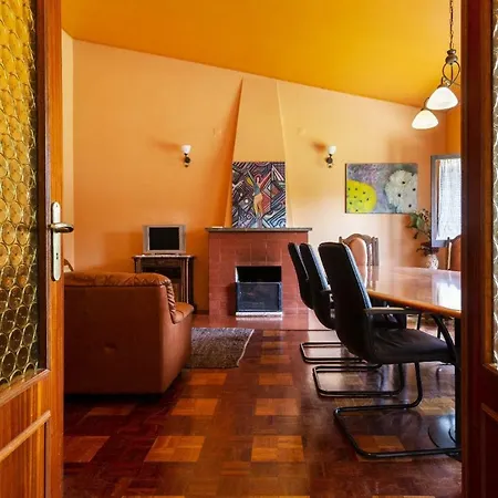 Aroeira By Homing Villa Seixal (Setubal)